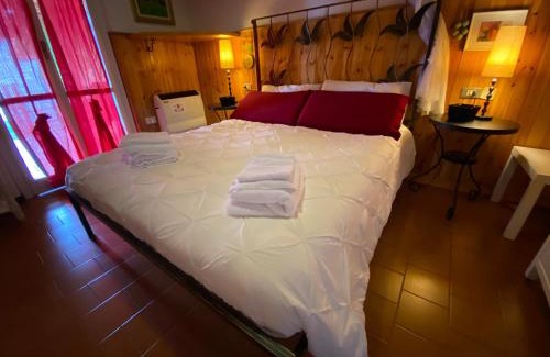 Monte Isola Apartment | Pet-Friendly Casa Vista Lago: 24h Check-In & Free WiFi