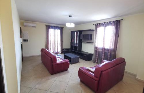 Trepuzzi Apartment | Family-Friendly Casa Vitina with Hot Tub and Kitchen
