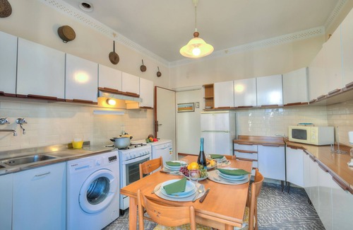 Forte dei Marmi House | Convenient Casa Vittoria: 800m to Sea in Forte dei Marmi