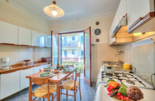 Forte dei Marmi House | Convenient Casa Vittoria: 800m to Sea in Forte dei Marmi