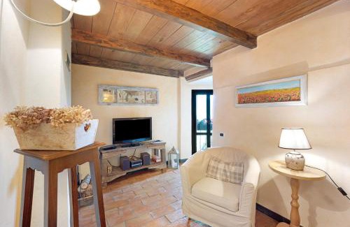 Cartari House | Discover Casa Vittorina: Pet-Friendly Retreat with 9.7 Rating
