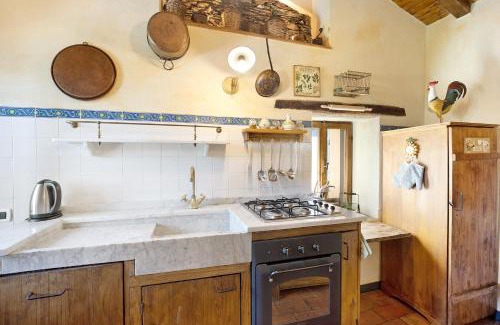 Cartari House | Discover Casa Vittorina: Pet-Friendly Retreat with 9.7 Rating