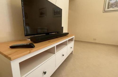 Quartiere XXXV Lido di Castel Fusano Apartment | Casa Vivaldi: Oceanfront Retreat Near Beach and Pine Forest