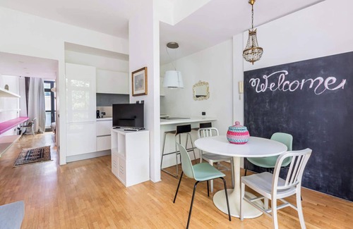 San Cristoforo Sul Naviglio Apartment | Casa Watt, stylish apartment with balcony