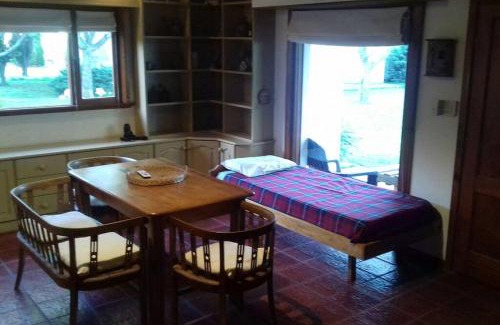Tandil House | Pet-Friendly Casa with Expansive Park - Rated 8.8/10