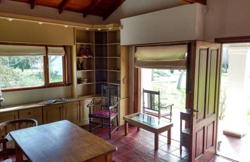 Tandil House | Pet-Friendly Casa with Expansive Park - Rated 8.8/10