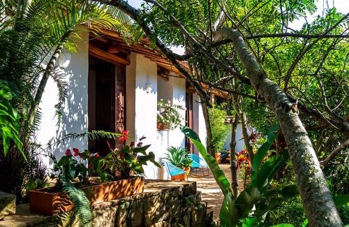 Barichara Bed & Breakfast | Experience Comfort and Convenience at Casa Yahri Hotel