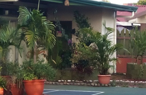 San Isidro de Grecia Apartment | Discover Casa Yayaz: Rainforest Lodge with Ocean Views