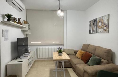 Ecija Apartment | Inviting Casa Yaye Écija: Family-Friendly with Pool Access