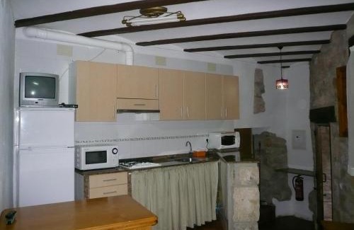 Puebla de Benifasar House | Welcoming Casa Yayo: Pet-Friendly Stay with Kitchen Access