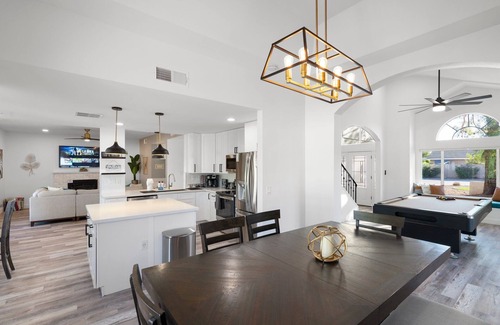 Chandler House | Experience Casa Yucca 1: Family-Friendly with Pool & Breakfast