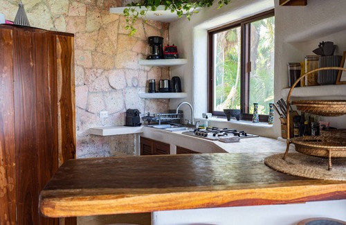 Zona Hotelera Villa | CASA ZABA: Oceanfront Paradise with Pool & Pet Friendly