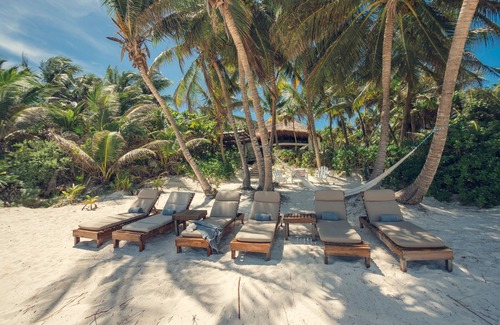 Zona Hotelera Villa | CASA ZABA: Oceanfront Paradise with Pool & Pet Friendly
