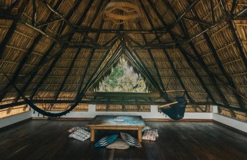El Paredon Hotel | Discover Casa Zala: Family-Friendly Retreat with Pool