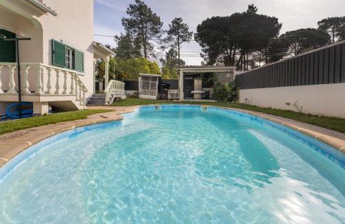 Corroios Villa | Experience Casa Ze da Cotta Marisol: Oceanfront Oasis