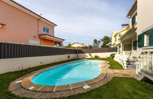 Corroios Villa | Experience Casa Ze da Cotta Marisol: Oceanfront Oasis