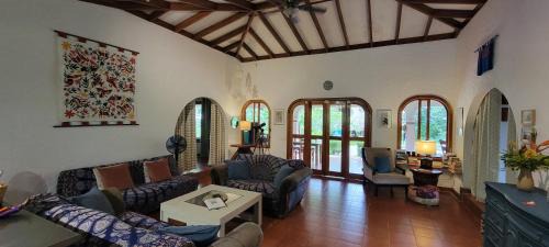 Langostino House | Experience Casa Zenn Villa Homestay with Oceanfront Views