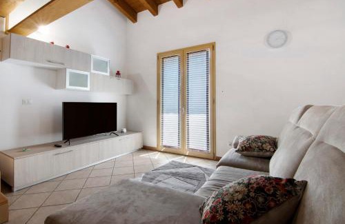 Piantedo Apartment | Family-Friendly Stays at Casa Zia Dani Await You