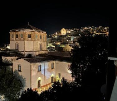 Caltagirone House | CASA20: Top-Rated Stay with Pet and Child-Friendly Amenities