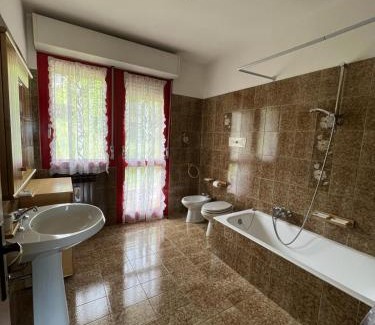 Costa Volpino House | Family-Friendly Stay at Casa46 for Unforgettable Moments