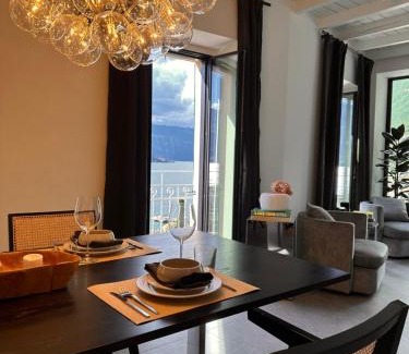 Riva Apartment | Beautiful CasaB Lake Como with Oceanfront Dining & Views