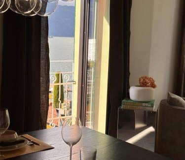 Riva Apartment | Beautiful CasaB Lake Como with Oceanfront Dining & Views