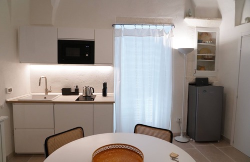 Ostuni House | Relaxing Getaway at CasaBella - Arcuève with Family Amenities