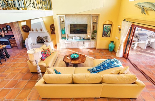 Cerritos Villa | Beachfront Villa with Infinity Pool & Spa at Casablanca