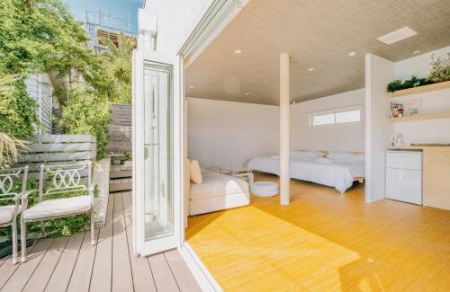 Kamakura Villa | Oceanfront Casablanca Pool House with Hot Tub & Ocean Views