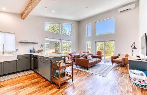 Manzanita House | Guest Rated Perfect: Casabonita MCA 50604 with Breakfast