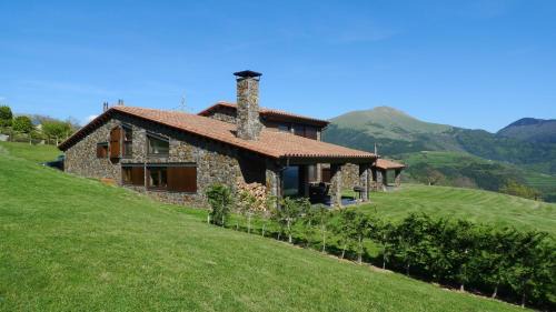 Campelles House | Discover CasaCampelles II: Family-Friendly Stay in Vall de Núria