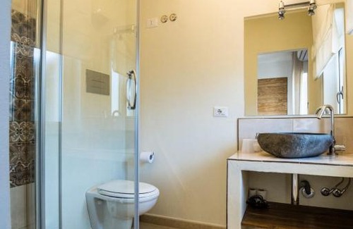 Santo Stefano di Camastra Bed & Breakfast | Cozy Casadada Bed and Breakfast: Pet Friendly Retreat