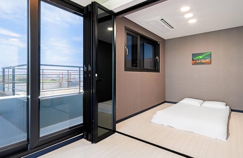 Andeok House | Family-Friendly Retreat at Casadelfino in Jeju