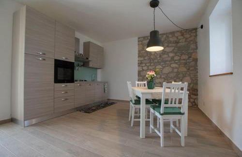 Angera Apartment | Idyllic Casa Dolce Casa Near Lake Maggiore - Guest Rated 9.5