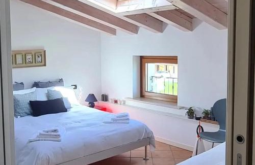 Valeggio sul Mincio Apartment | Discover Casaflora: Family-Friendly with Exceptional 9.7 Rating