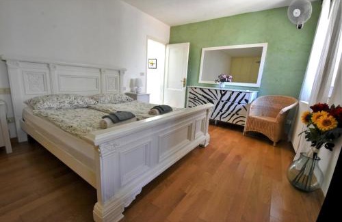 Greve in Chianti Apartment | Discover Casa Greve: 4-Star Comfort for Families & Pets