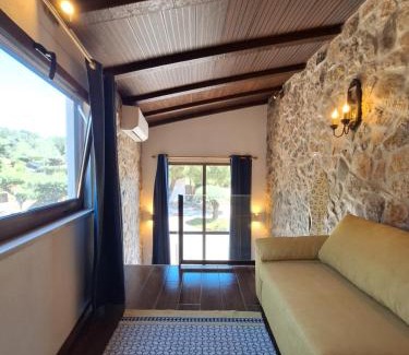 Porto de Mos House | Charming Moradia Rural with Ocean Views and Pet-Friendly Vibes