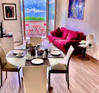 Clusane Apartment | CasaLago: Oceanfront Retreat with Pet-Friendly Amenities