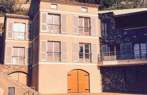 Patrimonio Apartment | Elegant Casale a Figa Bianca - Oceanfront Villa Retreat