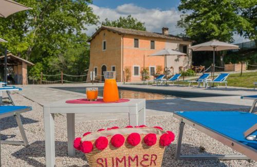 Spoleto Villa | Pet-Friendly Casale Andrea with Oceanfront Pool Access