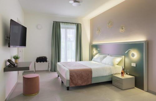 Codevilla Bed & Breakfast | Discover Casale Auriga: Oceanfront Stay with Pool & Dining