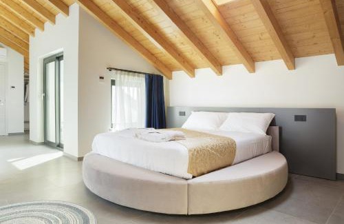 Codevilla Bed & Breakfast | Discover Casale Auriga: Oceanfront Stay with Pool & Dining