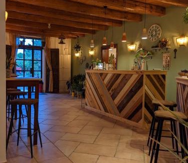 Cotignola House | Pet-Friendly Casale Boschi: Guest Rated 9.7/10 Retreat