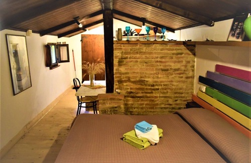 Castel Colonna Bed & Breakfast | Relax at Casale Civetta: Poolside Bliss with Ocean Views