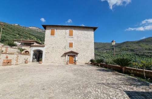 Rocca Massima Bed & Breakfast | Elegant CASALE DEI PRIORI: Pet-Friendly & Family Welcomes