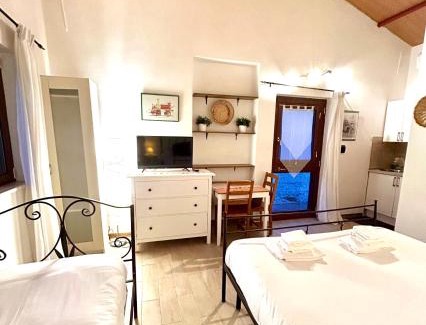 Fara in Sabina Apartment | Discover Casale del Farfa House: Pet-Friendly Retreat