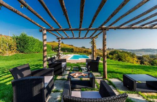 Canelli Villa | Oceanfront Retreat at Casale Dell'acero Rosso 10, Emma Villas