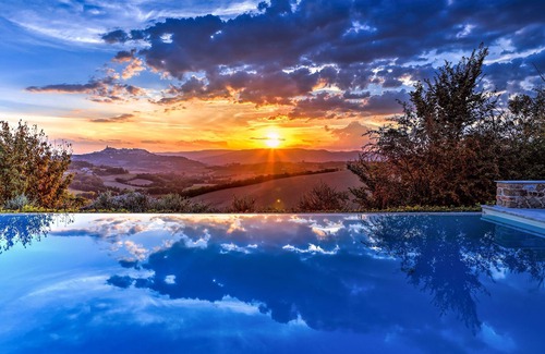Todi Villa | Discover Casale Delle Lavande: Ocean View & Private Pool