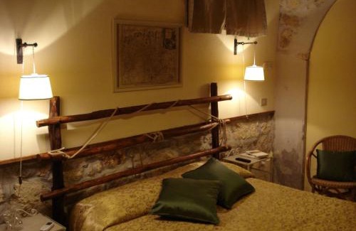 Tarquinia House | Inviting Casale Dinelli: Pet-Friendly with Hot Tub & Breakfast