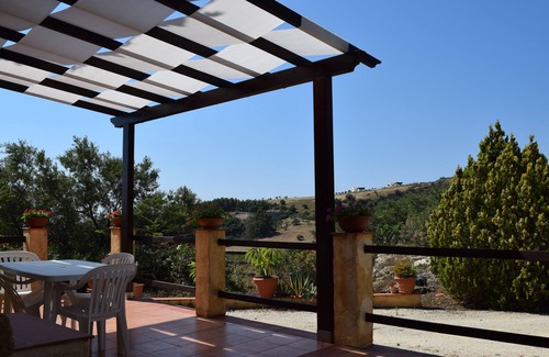 Sciacca Apartment | Top-Rated Casale Galati Apartment with Oceanfront Pool